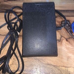 Singer CR606 362095-001 Electronic Sewing Machine Foot Pedal 3-Prong‎ Controller